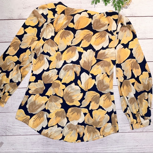 ANTHROPOLOGIE floral print top - Picture 9 of 11